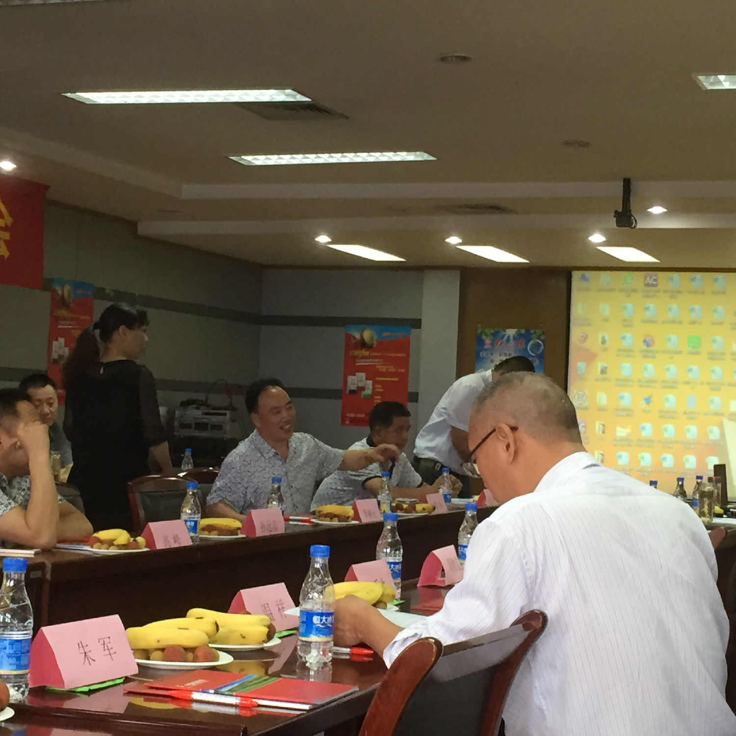 桃子APP官网复合肥经销商徐标讲话